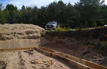 PARAGON CONSTRUCTION & Equipment Rentals Brantingham N.Y. 13312