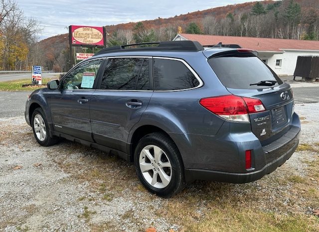 
								2014 Subaru Outback full									
