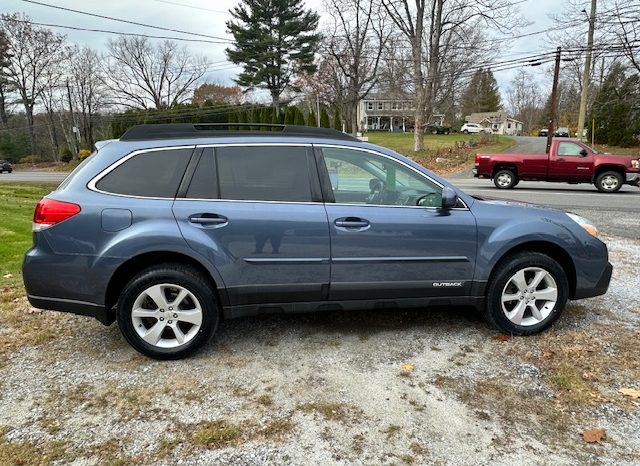 
								2014 Subaru Outback full									